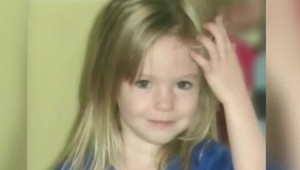 Pedofila sa opýtali, či zavraždil Maddie McCann. Začalo mu mykať kútikmi