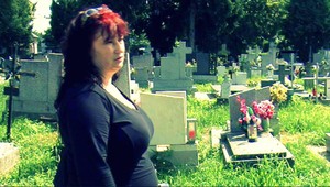 Zúfalá matka: Hrobčeky mojich detí sú inde!