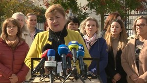 Zdravotníci stále bez dohody s vládou. Odmietajú zásah do sľúbených platov