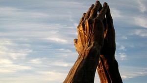 Boh chápe, že ľudia robia chyby