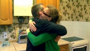 Pri Ivane Boórovej stál pastor. Kurt van Fossen