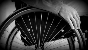 Muž roky predstieral, že je na vozíku. Presvedčil o tom aj pápeža