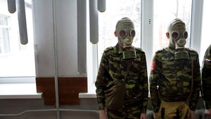 Spôsobuje slepotu a leptanie slizníc. Smrtiaci plyn je stále súčasťou vojen