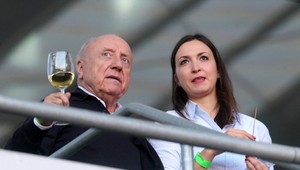 Slováček berie milenku do Las Vegas. Ženil sa tam Gott i Hůlka