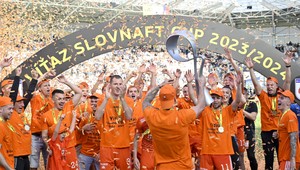 Ružomberok po osemnástich rokoch s trofejou. Trnava plače po školáckej chybe