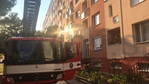 Vo Veľkom Mederi našli v byte mŕtvu trojčlennú rodinu