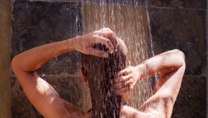 Zubné pasty i sprchové gély. Na slovenskom trhu sa môže vyskytovať nebezpečná kozmetika