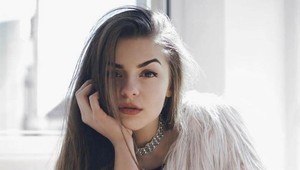 Zuzana ušila šaty na stužkovú, ktoré chcú tisícky žien: Odpadnete z nich!