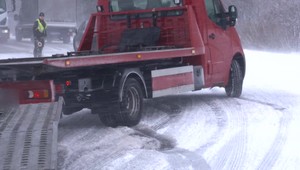 Strhnutá strecha, zranené dieťa a komplikácie na cestách. Orkán na Slovensku poriadne vyčíňal