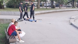 Muž s nožom terorizoval ľudí v Ružinove. Verdikt súdu prišiel rýchlo