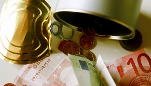 Zánik bankoviek a mincí: ekonómovia chcú svet bez bankoviek