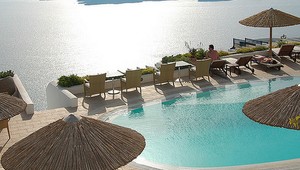 Ostrovom Santorini zatriaslo zemetrasenie