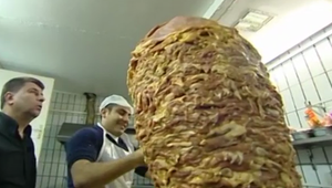 Europoslancov kebab v parlamente rozhorčil. Únia má aj väčšie problémy