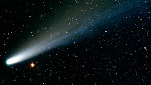 Vianočná kométa sa rozpadla, koniec sveta nebude