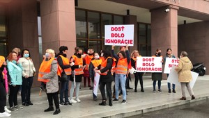 Protest pred Ministerstvom spravodlivosti. Problémom je nová Súdna mapa