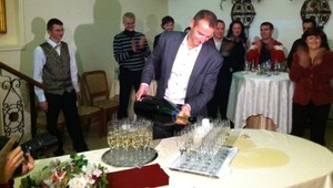 Raši v šampanskom! Takto oslavoval víťazstvo