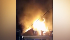 Požiar zničil penzión: S ohňom bojovalo 80 hasičov