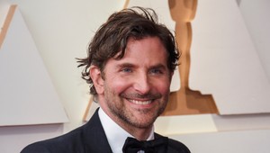 Bradley Cooper má po boku novú ženu: Nie je zo sveta šoubiznisu!