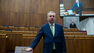 Trestné oznámenie kvôli čurillovcom? Dúfam, že tak bude postupovať aj v prípade Santusovej, poznamenal Dostál