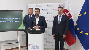 Tlačová beseda ministra Takáča: Peniaze na zavlažovanie