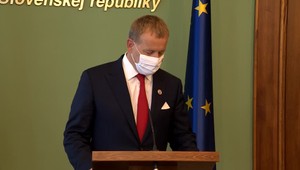 Kollár je po návrate z Talianska v karanténe. Pellegrini hovorí o absolútnej nezodpovednosti