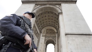 Francúzsko požiadalo štáty EÚ o pomoc a podporu podľa unijnej zmluvy