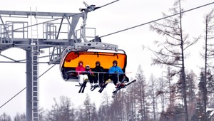 Vo Vysokých Tatrách dohliada na lyžiarov Ski patrol