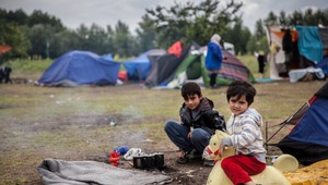 Maďari týrajú utečencov, píše Amnesty International. Budapešť to popiera