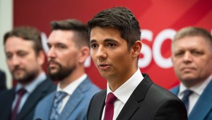 Erik Kaliňák hovoril o lustrovaní médií a novinárov prostredníctvom SIS. Irónia vam nič nehovorí? odkázal z Instagramu