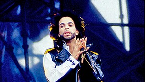 Spevák Prince chce žalovať YouTube a eBay