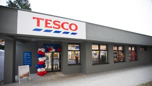 Tesco rozširuje sieť predajní a otvára nový supermarket v bratislavskej Petržalke. Podporí aj miestnu komunitu