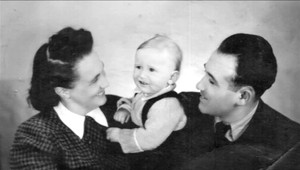 Mal 4 roky a mesiace strávil s rodinou v diere v zemi. Profesor Traubner prežil vďaka slušným ľuďom