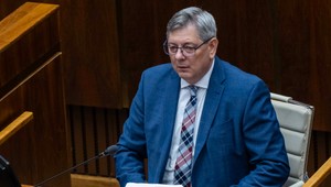 Občiansky zákonník v parlamente: Rozpravu skrátili na 12,5 hodiny, opozícia nesúhlasí