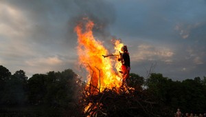 Za čarodejníctvo upaľujú ženy dodnes