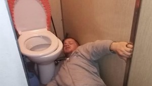 Slovenského herca ratovali záchranári. Pri záchode ho našla jeho stará mama