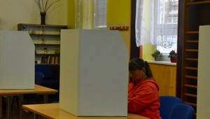 V Žehre budú volebné miestnosti otvorené zrejme o dve hodiny dlhšie