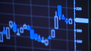 Práca z domu, vyučovanie na diaľku, nižšia teplota v budovách. Scenárov, ako šetriť pri nedostatku energie, pribúda