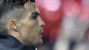 Moderátor ukázal Ronaldovi VIDEO, futbalista sa neubránil slzám