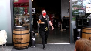 Pozreli sme sa do regiónov. Ako sa reštaurácie a fitnescentrá rozhodnú s kontrolami v Tatrách, Košiciach či Bratislave?