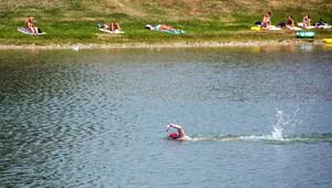 Na Kuchajde stále platí zákaz kúpania sa, niektorým ľuďom to neprekáža