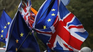 Do Bruselu dorazili dokumenty od Británie. Ich obsah ale prezradiť nechcú