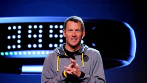 Urobil by som to znova, komentoval užívanie dopingu Armstrong