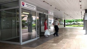 Vodička uviedla, že si dala len dva deci vína, nafúkala 3,71 promile