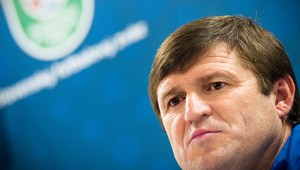 Kováčik dostal mandát na rokovanie s Hippom a Grigom