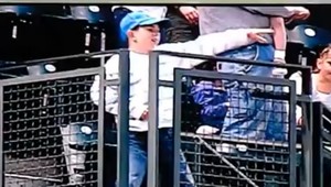 Chlapec si získal celý štadión, tancoval ako Jackson