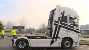 Ostrý štrajk autodopravcov. Kompletne zablokovali Rožňavskú cestu