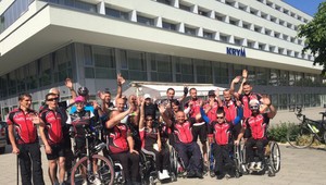 Šesťdňový cyklistický maratón je na konci. Zdolali 400 kilometrov