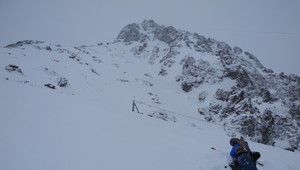 Vo vysokých polohách Tatier je v nedeľu mierne lavínové nebezpečenstvo