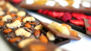 Kľúčom proti koronavírusu môže byť čokoláda, víno alebo čaj. Vo všetkých sa nachádza Taxifolín