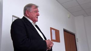 Vysoká cena pozemkov. Vladimír Mečiar sa ocitol na súde